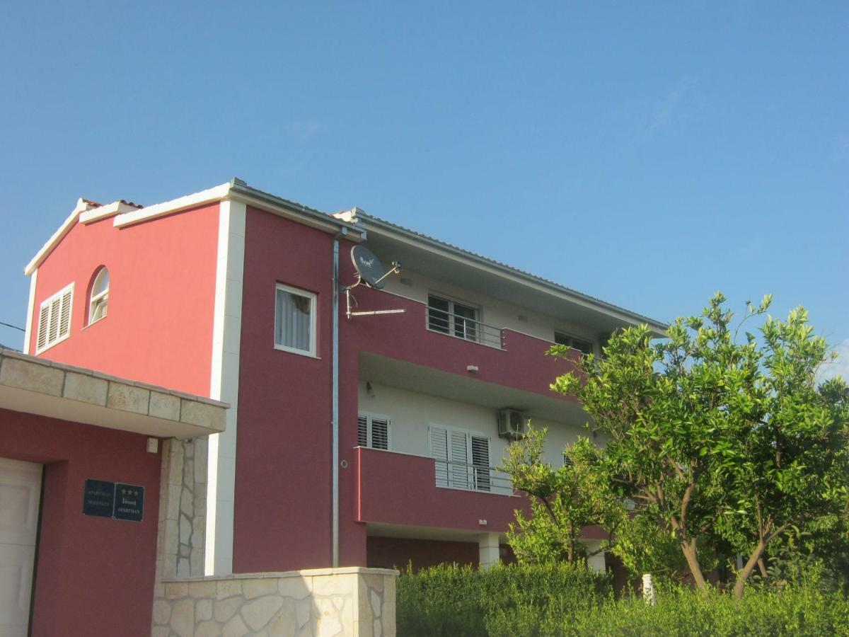 Apartment Marinely Каштела Экстерьер фото
